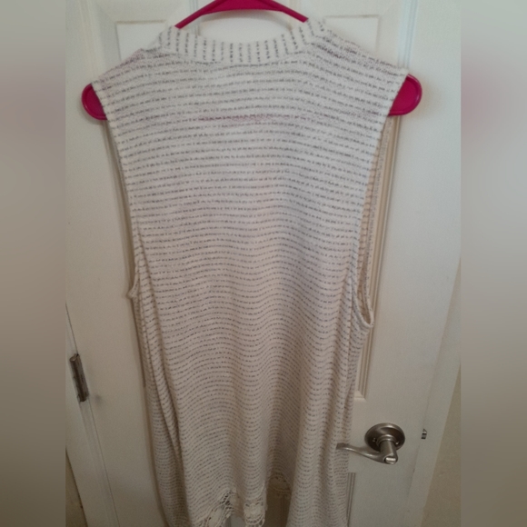 Womens vest size 0x - Picture 2 of 5